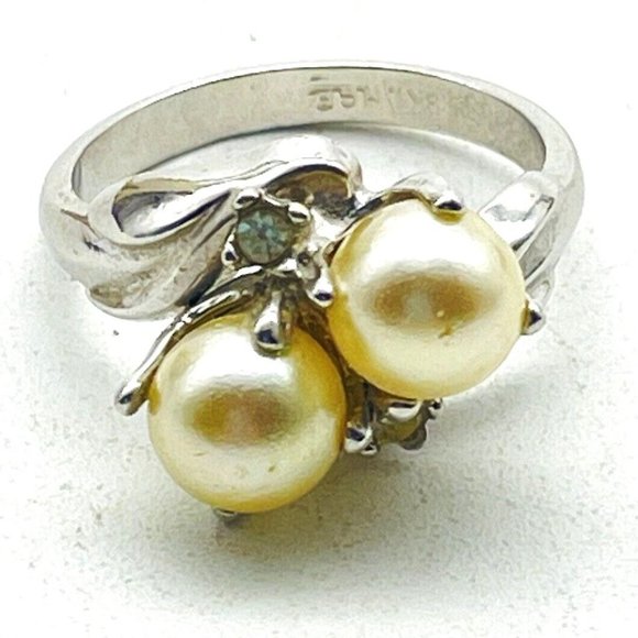 Double Faux Pearl Ring Marked 18 KGE Rhinestone Accents Classic Career Cosplay - Picture 1 of 9